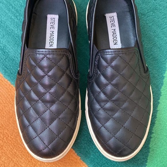 Steve Madden Ecentrcq Women’s Black Slip On Sneakers - Picture 4 of 7